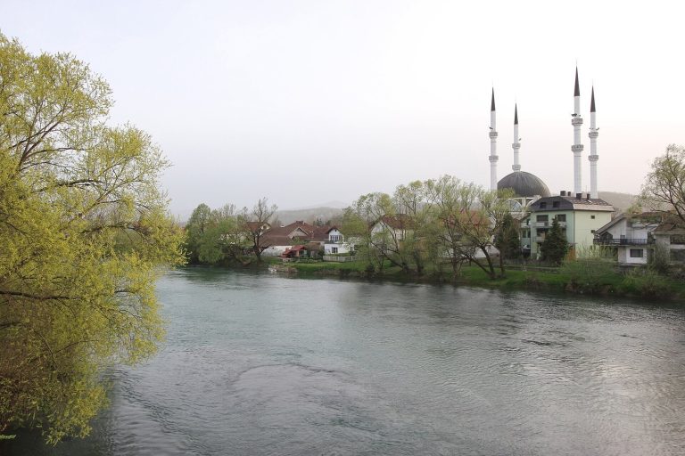 Hamza-beg Mosque: An Ottoman Religious Landmark in Sanski Most