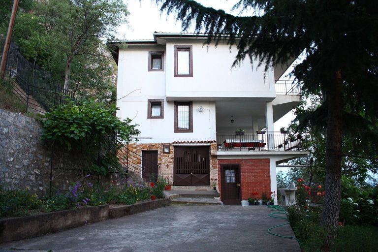 Saint Erasmus, Ohrid: An Early Christian Basilica and Medieval Necropolis