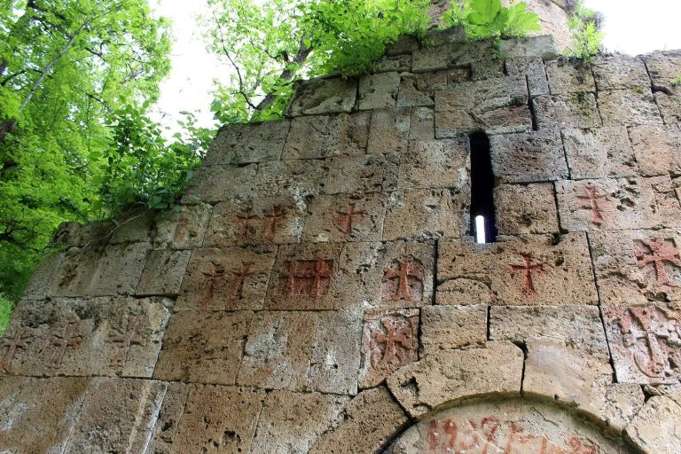 Aghavnavank Monastery: A Medieval Armenian Apostolic Church Complex