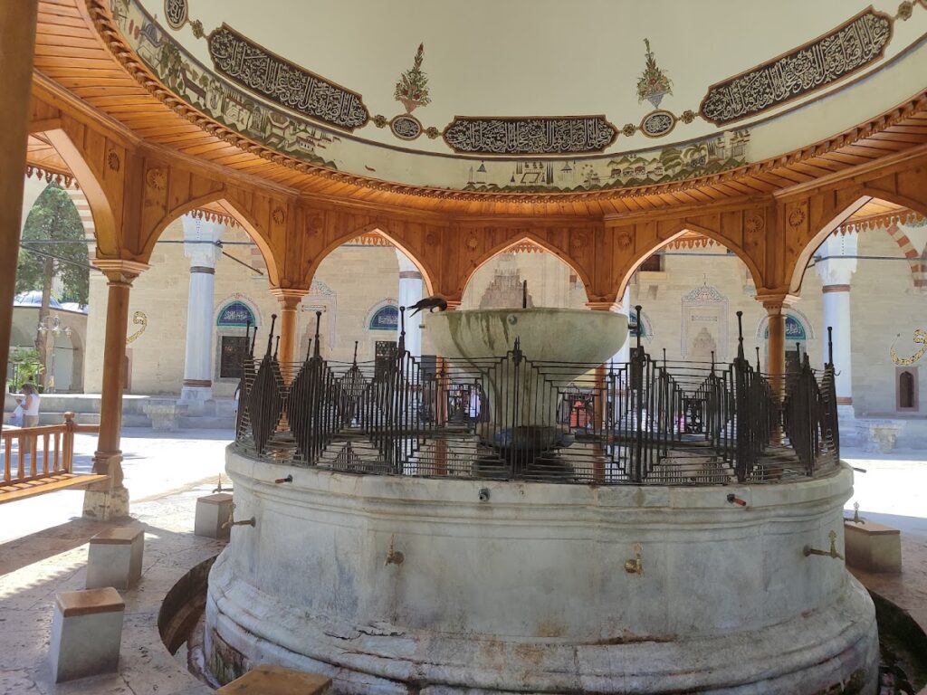 Bayezid II Mosque: A Fifteenth-Century Ottoman Mosque in Amasya 1 Bayezid II Mosque