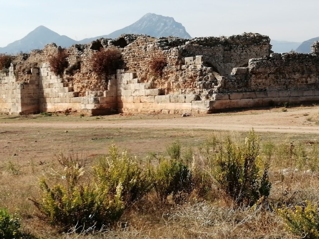 Evdir Han: A Seljuk Caravanserai in Türkiye 3 Evdir Han