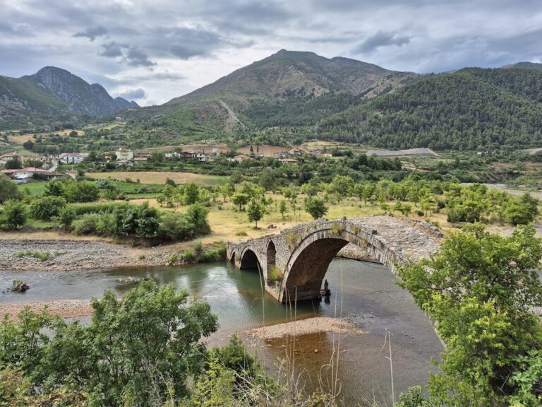 Kamara Bridge: Ottoman-period stone arch bridge and caravan crossing in Albania