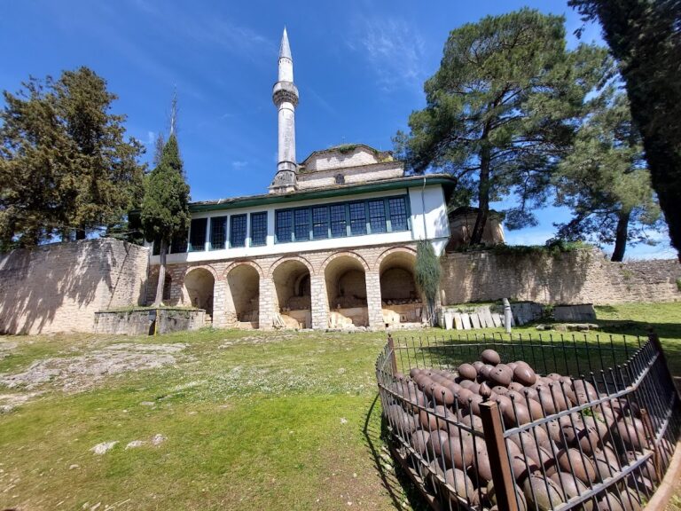Aslan Pasha Mosque: Ottoman mosque and municipal ethnographic museum in Ioannina