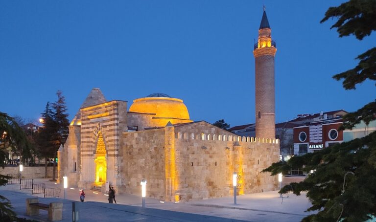 Cacabey Madrasa: A Seljuk Astronomical Educational Complex in Kırşehir