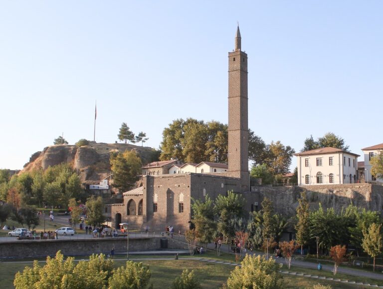 Hazreti Süleyman Mosque in Diyarbakır, Turkey: A 12th-century mosque and funerary complex