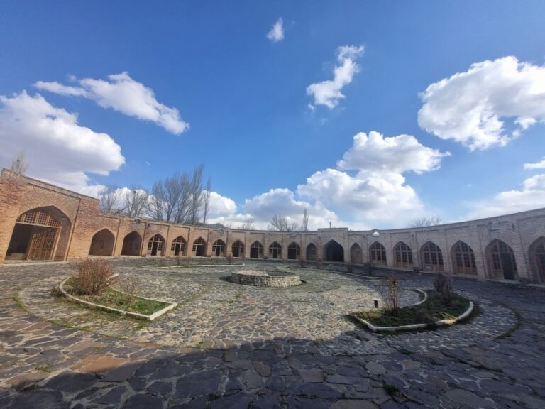 Tajabad Caravanserai: A Historic Travelers’ Inn in Iran
