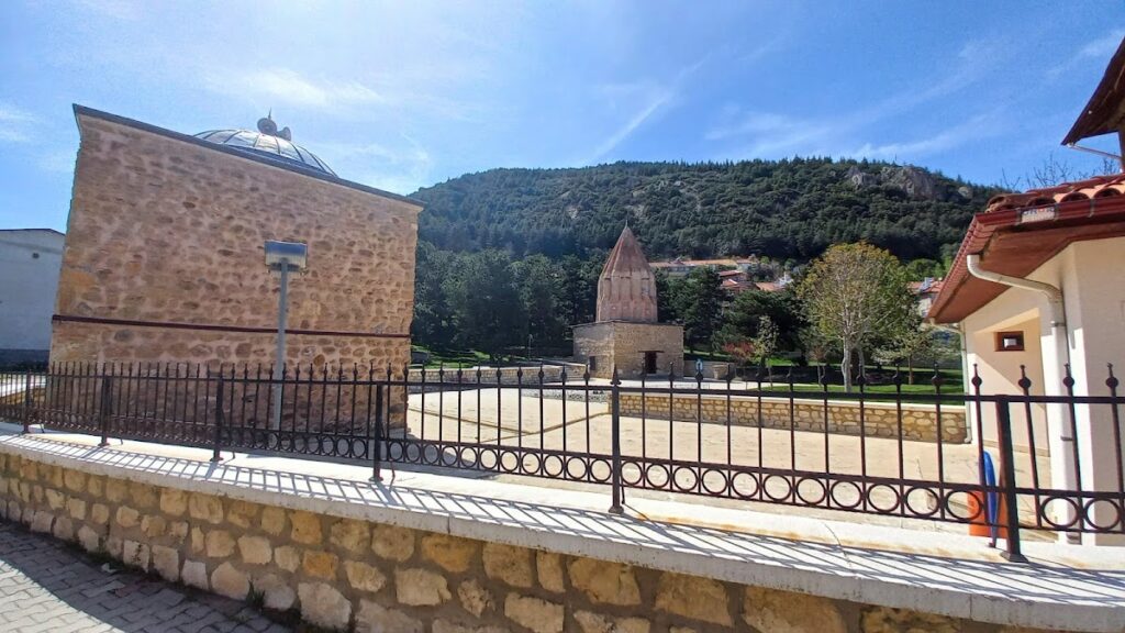 Ferruhşah Mosque: A Seljuk-Era Mosque in Akşehir, Türkiye 2 Ferruhşah Mosque