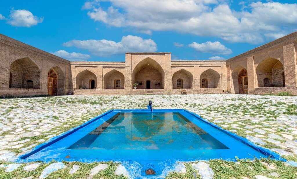 Farasfaj Caravanserai: A Safavid Roadside Travel Complex in Iran 1 Farasfaj Caravanserai