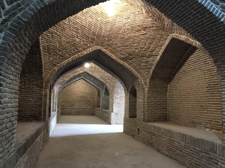 Farasfaj Caravanserai: A Safavid Roadside Travel Complex in Iran