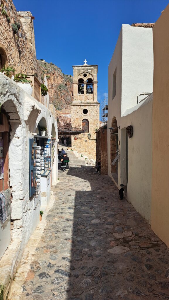 Church of Elkomenos Christos: A Middle Byzantine Church in Monemvasia 2 Church of Elkomenos Christos (Monemvasia)