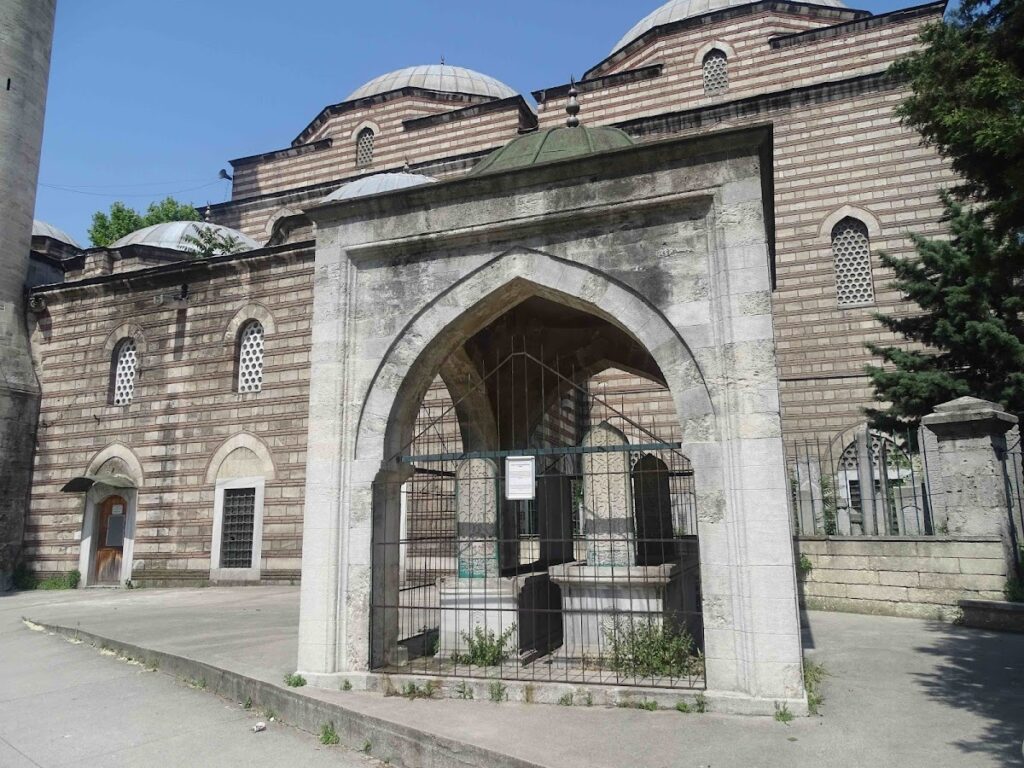 Murat Pasha Mosque: A Fifteenth-Century Ottoman Mosque in Istanbul 5 Murat Pasha Mosque