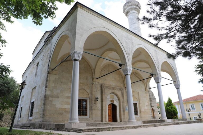 Sitti Sultan Mosque: An Ottoman Mosque in Edirne, Turkey
