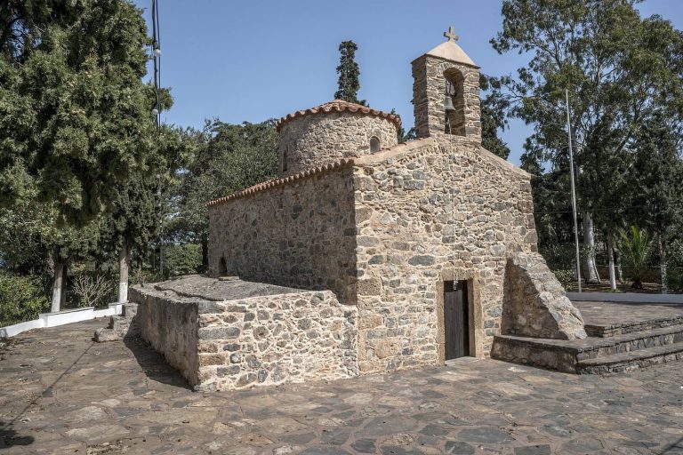 Church of Saint Nicholaos, Agios Nikolaos: A Byzantine Orthodox Church in Greece