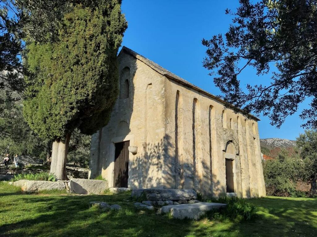 Church of Saint George of Radun: An Early Medieval Church in Croatia 2 Crkva Sv.Jurja od Raduna