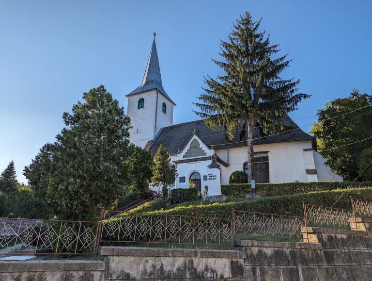 Unitarian Church in Târnăveni: A Historic Gothic Church in Romania