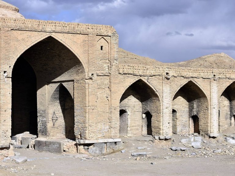 Jelogir Caravanserai: A Safavid Roadside Inn in Iran