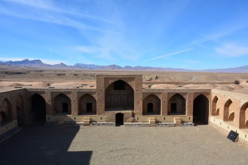 Do Dehak Caravanserai: A Safavid-Era Roadside and Defensive Complex in Iran 2 Do Dehak Caravanserai