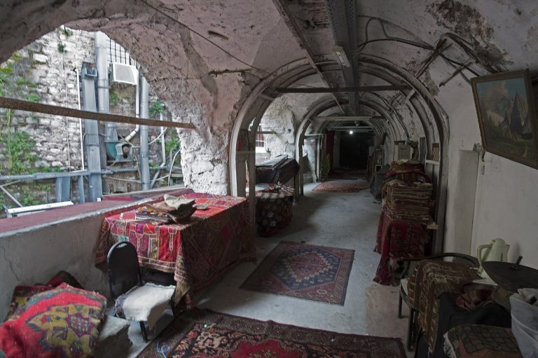 Vezir Hanı: An Ottoman Inn in Istanbul
