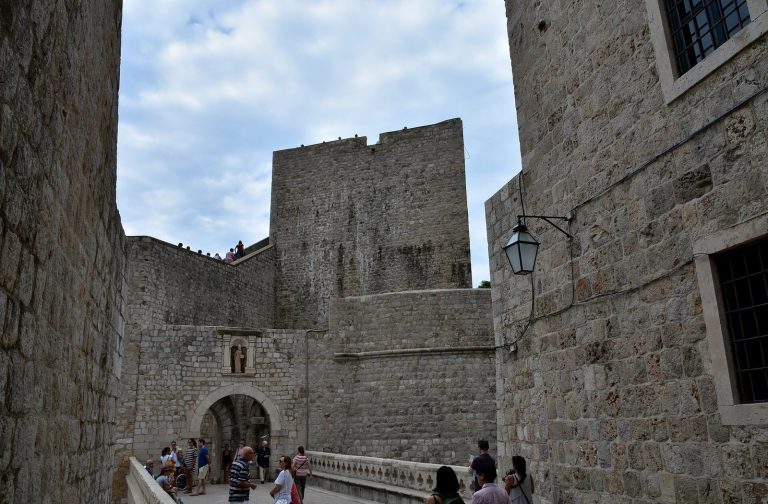 Ploče Gate, Dubrovnik: The Eastern Entrance to the Walled Old Town