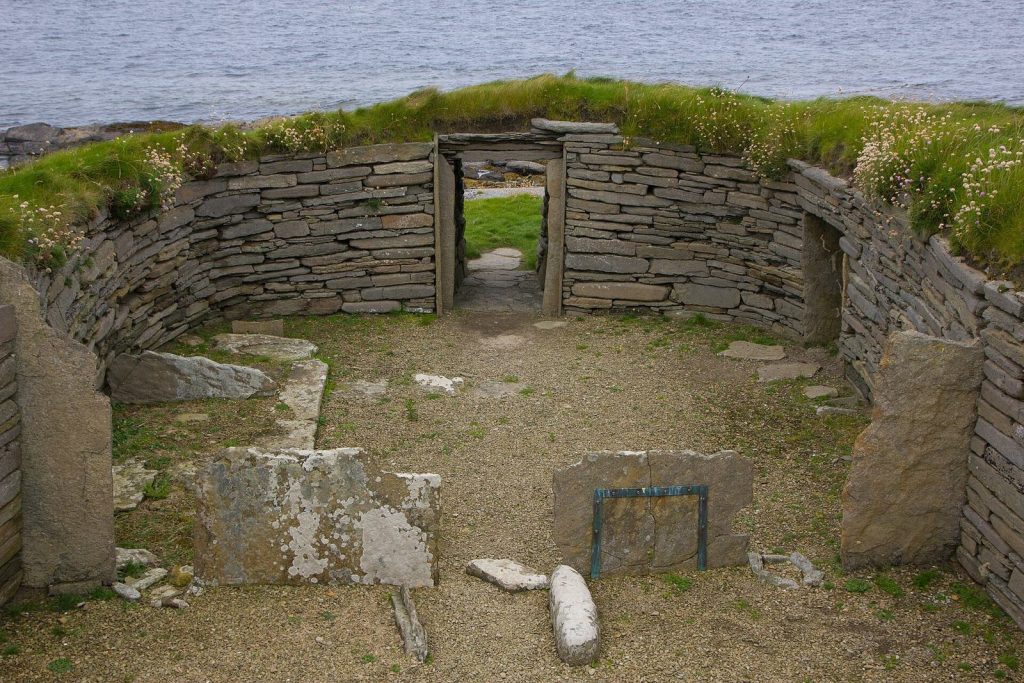 Knap of Howar: A Neolithic Farmstead on Papa Westray 2 Knap of Howar