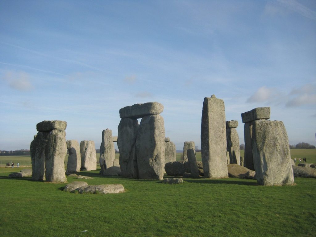 Stonehenge: A Prehistoric Monument and Ceremonial Landscape 2 Stonehenge