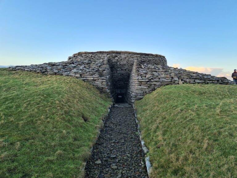 Quoyness chambered cairn: A Neolithic chambered cairn in Orkney