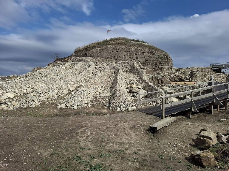 Solnitsata: A Prehistoric Salt-Production Settlement in Bulgaria