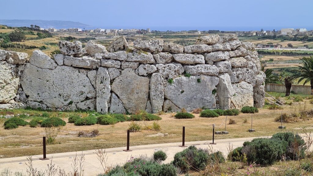 Megalithic Temples of Malta: Prehistoric Religious Complexes 2 Megalithic Temples of Malta