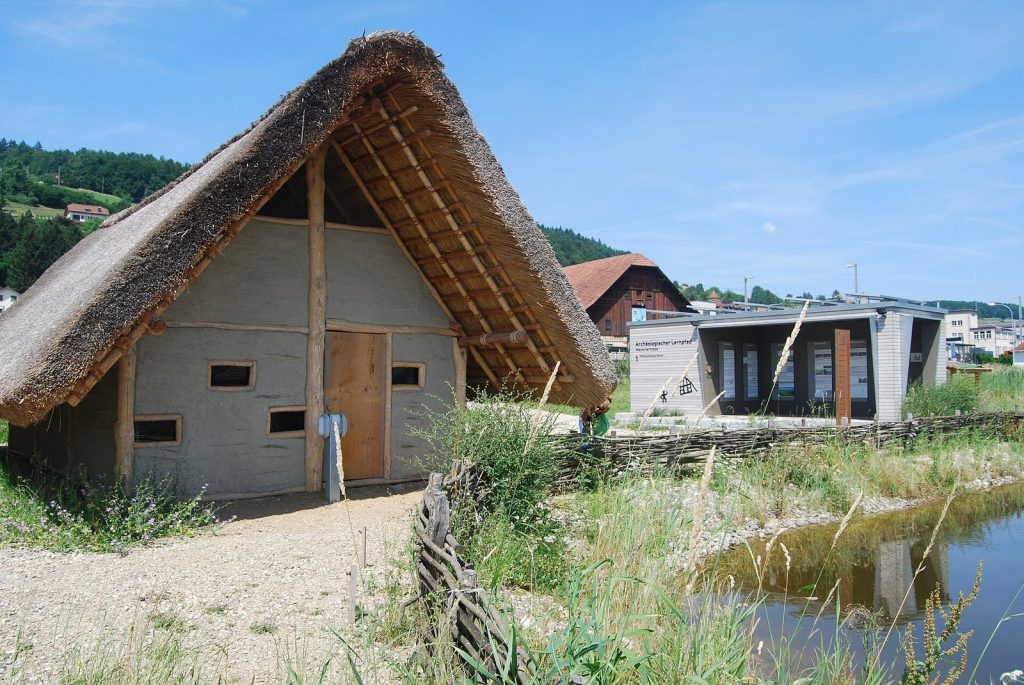 Wauwilermoos: A Neolithic Pile-Dwelling Settlement in Switzerland 1 Wauwilermoos pile dwelling settlement