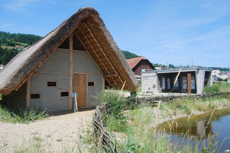 Wauwilermoos: A Neolithic Pile-Dwelling Settlement in Switzerland