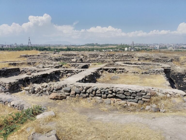 Shengavit Settlement in Yerevan, Armenia: An Early Bronze Age Hilltop Settlement