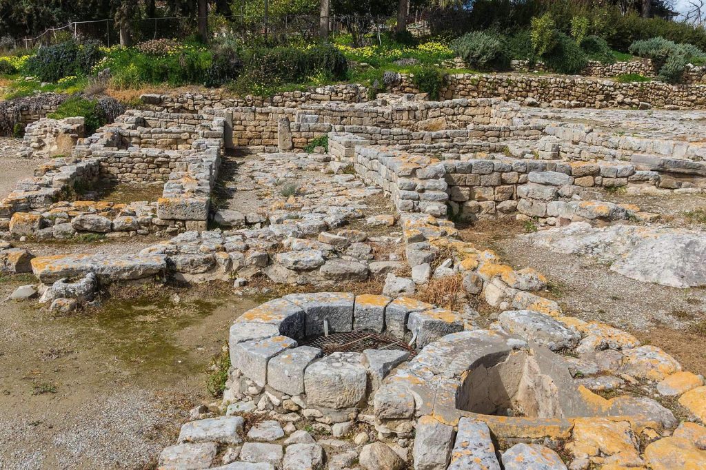 Phaistos: A Minoan Palace and Ancient City in Greece 2 Phaistos