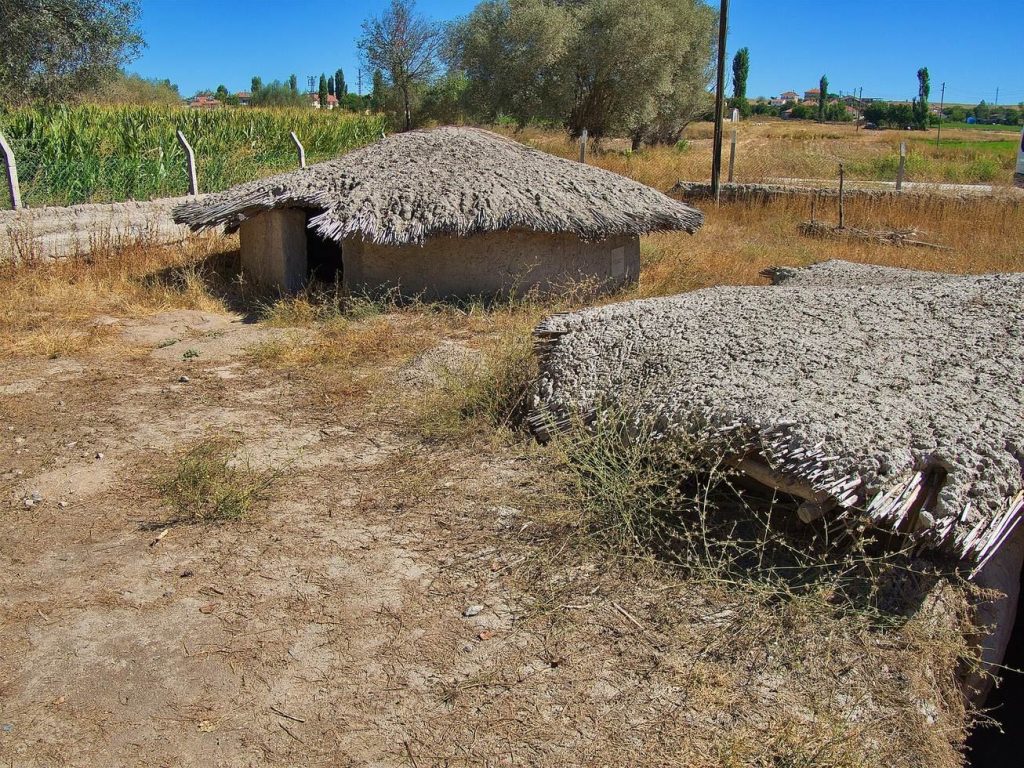 Aşıklı Höyük: An Aceramic Neolithic Settlement in Türkiye 3 Aşıklı Höyük