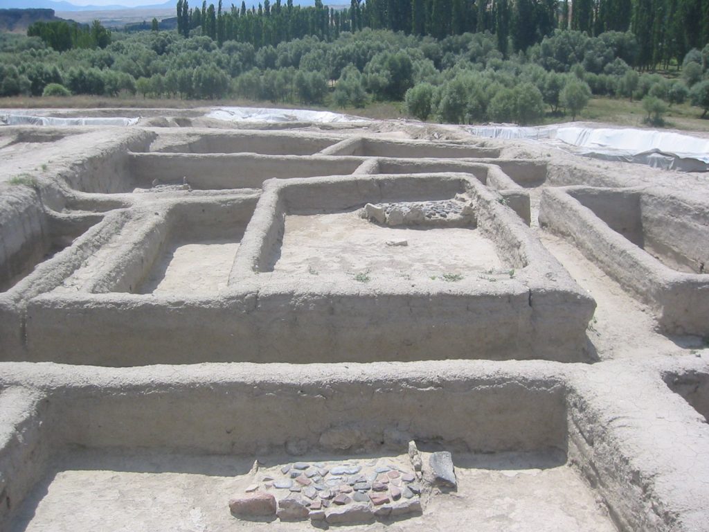 Aşıklı Höyük: An Aceramic Neolithic Settlement in Türkiye 5 Aşıklı Höyük