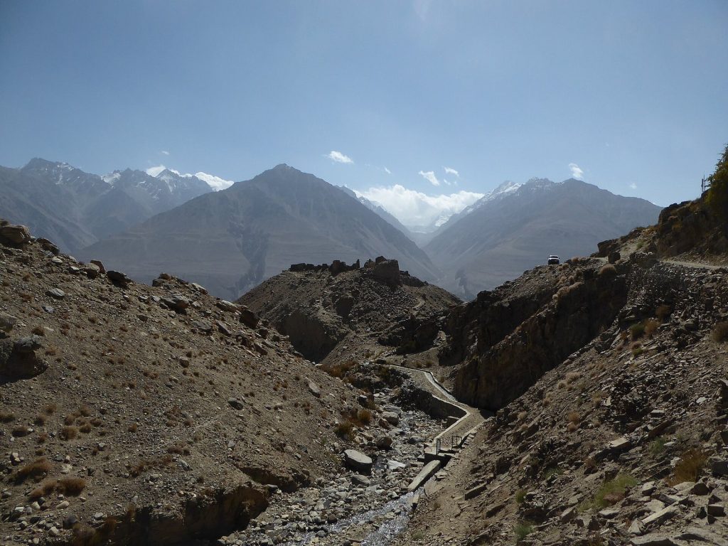 Yamchun Fort: A Yuezhi-Era Caravan and Military Fortress in Tajikistan 1 Yamchun Fort