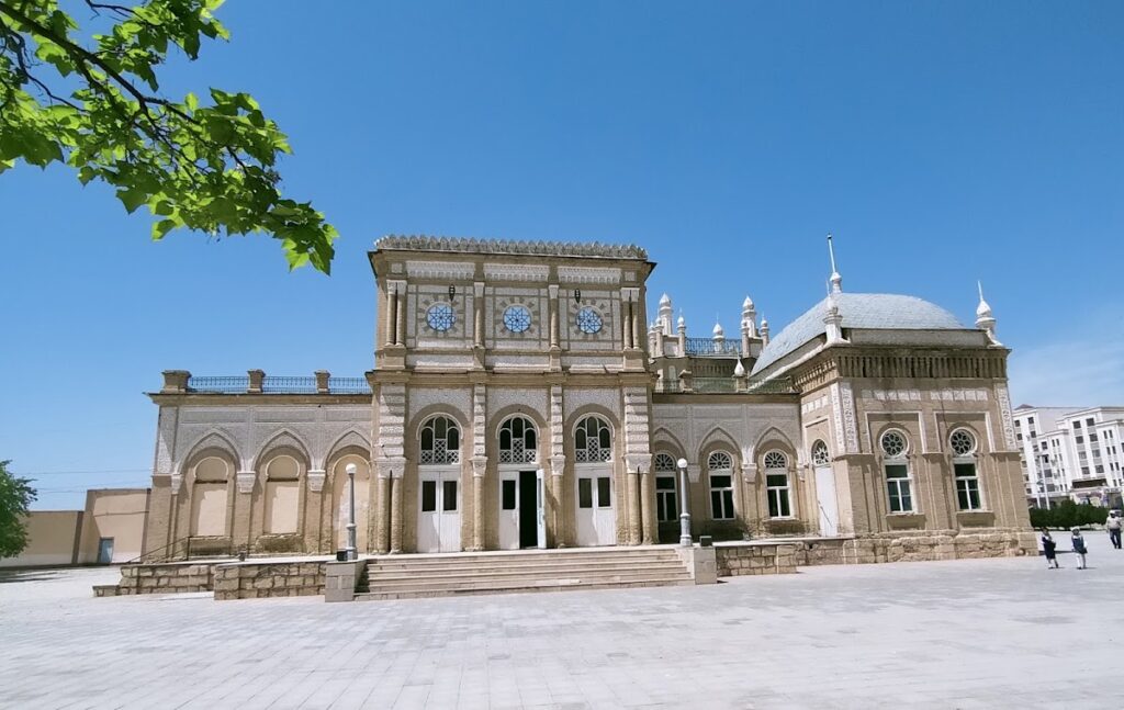 Palace of the Emir of Bukhara: A Neo-Moorish Residence in Uzbekistan 2 Palace of the Emir of Bukhara