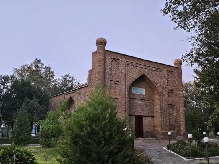 Karakhan Mausoleum: An Eleventh-Century Karakhanid Funerary Monument in Taraz