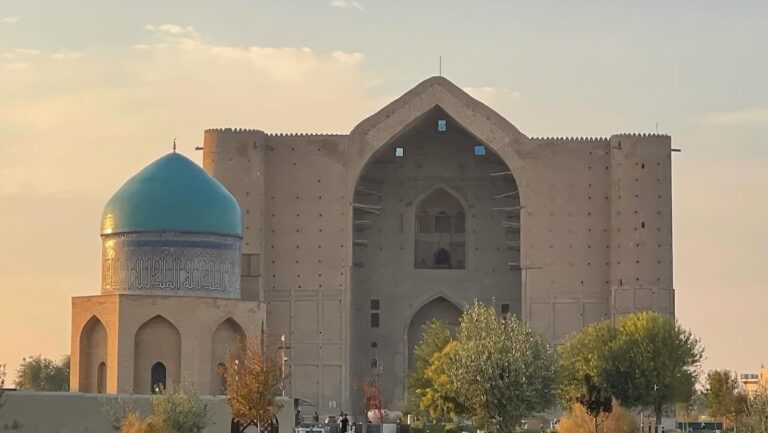 Mausoleum of Khoja Ahmed Yasawi: A Timurid Shrine in Kazakhstan