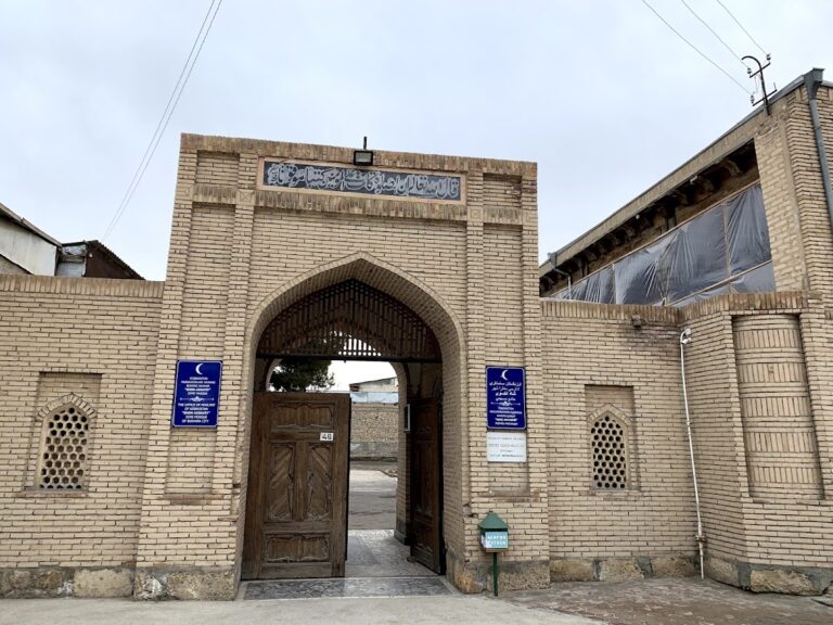 Shohi Ahsi Mosque: A Seventeenth-Century Quarter Mosque in Bukhara