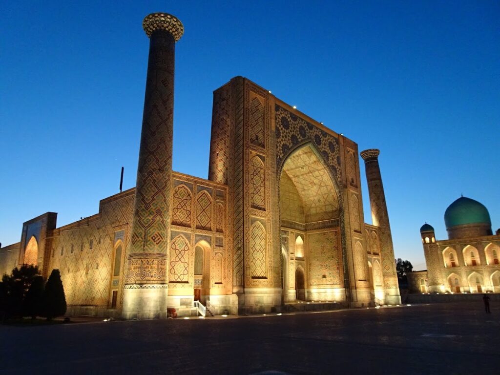 Gur-e Amir: The Timurid Dynastic Mausoleum in Samarkand 2 Gur-e Amir