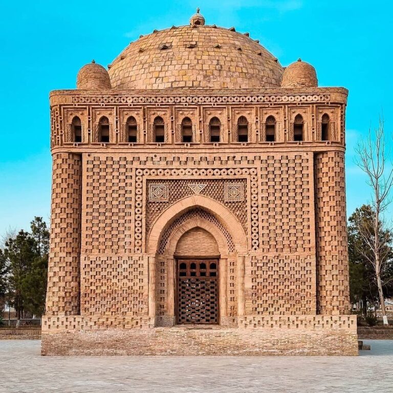 Samanid Mausoleum: A Dynastic Funerary Monument in Bukhara