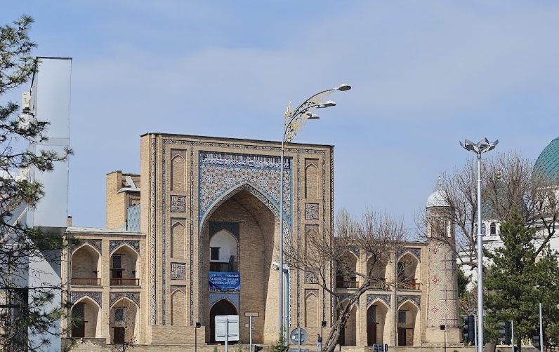 Kukeldash Madrasah: A Sixteenth-Century Islamic College in Tashkent 2 Kukeldash Madrasah