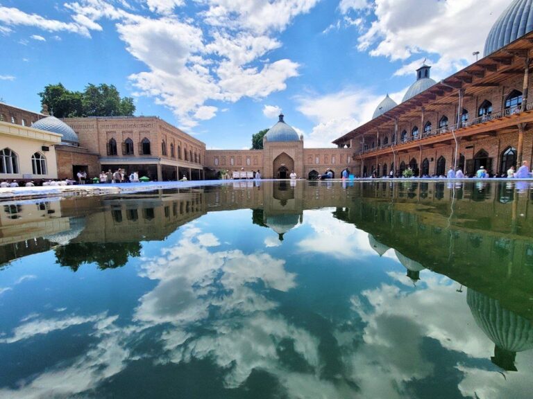 Kosonsoy Mosque: Historic Congregational Mosque in Uzbekistan