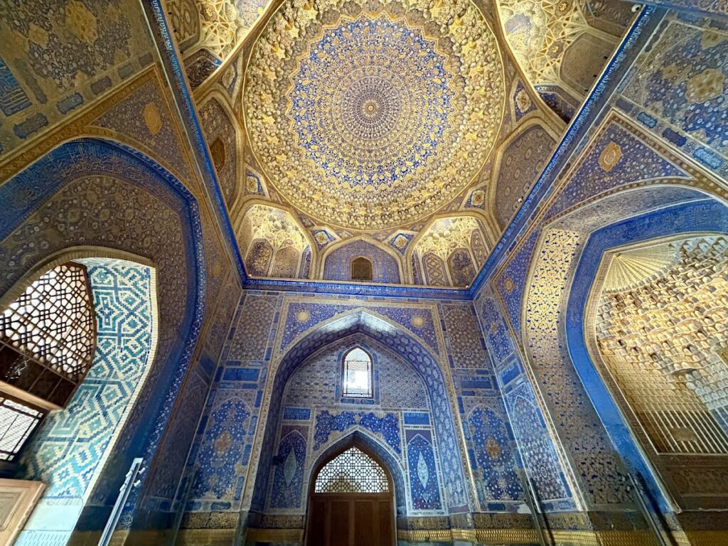 Tilakari Madrasa: A Seventeenth-Century Religious School and Friday Mosque in Samarkand 2 Tilakari Madrasa