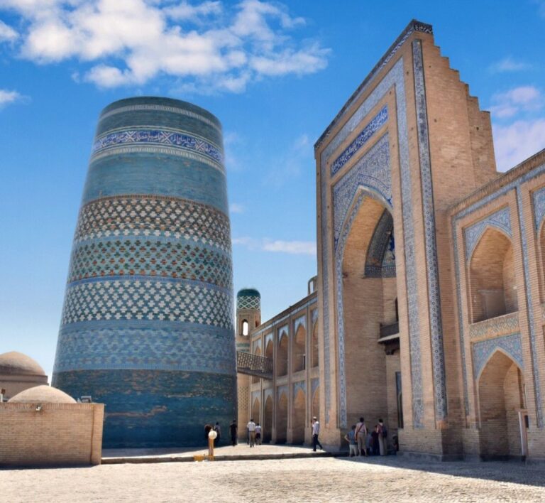 Kalta Minor: An Unfinished Memorial Minaret in Khiva