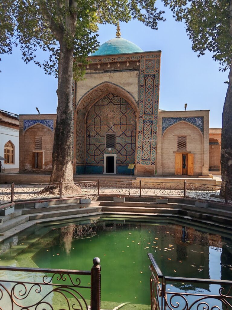 Khodzha Abdu-Berun Complex, Samarkand: A Memorial and Religious Complex