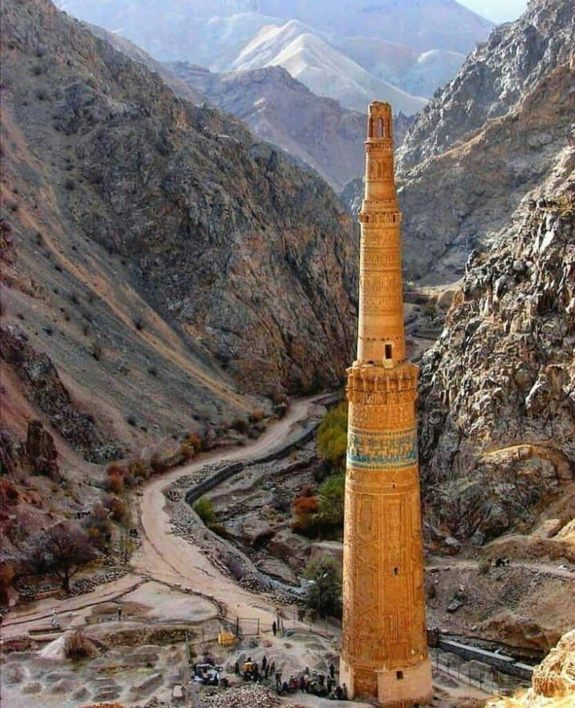 Minaret of Jam: A Ghurid Victory Tower in Afghanistan 1 Minaret of Jam