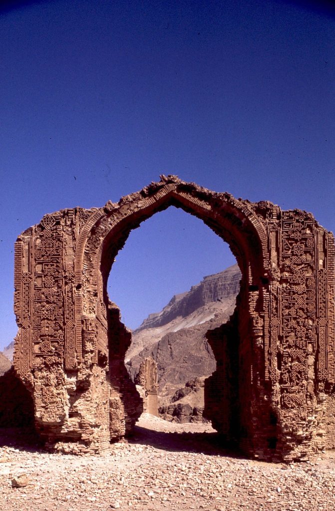 Shad-i Mashhad: A twelfth-century Ghurid madrasa in Afghanistan 2 Shad-i Mashhad