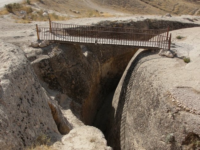 Takht-e Rostam: A Buddhist Rock-Cut Monastery and Stupa in Afghanistan 4 Takht-e Rostam