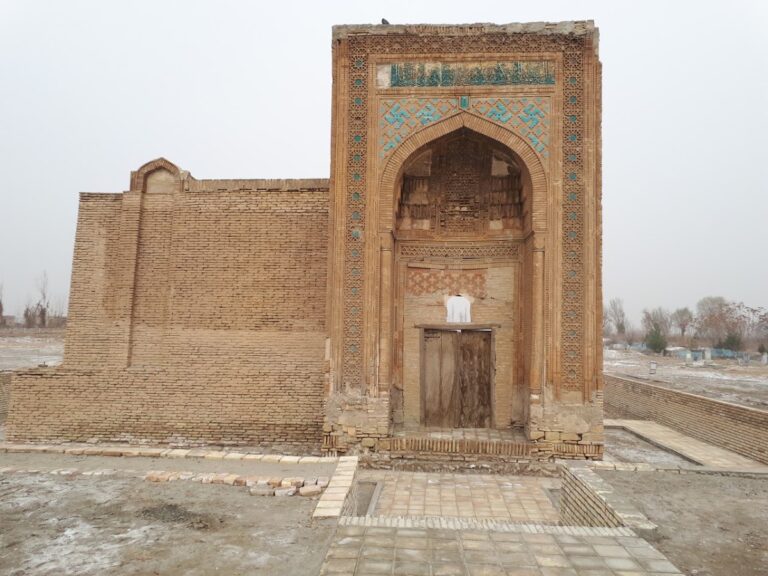 Chashma Ayub Khazira: A Medieval Islamic Pilgrimage Shrine in Uzbekistan
